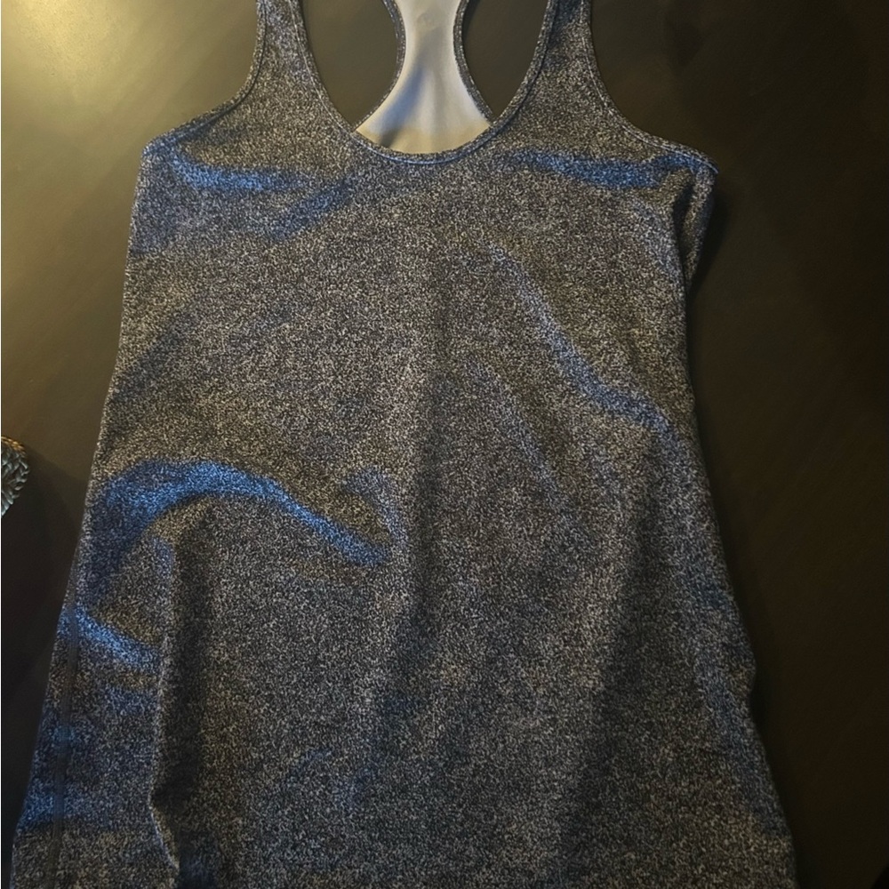 Lululemon tank size L dark green